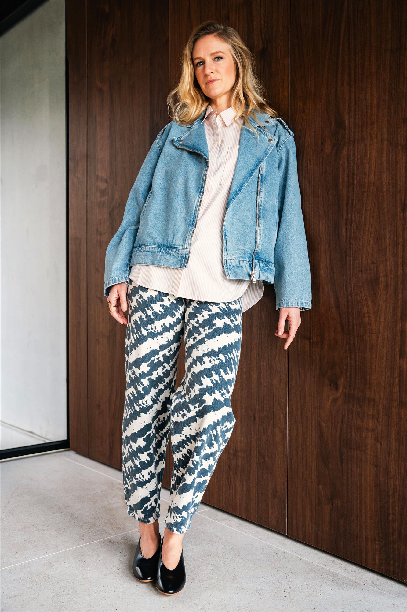 BY BAR - Ecru-Donkergrijze Lew Shade jeans