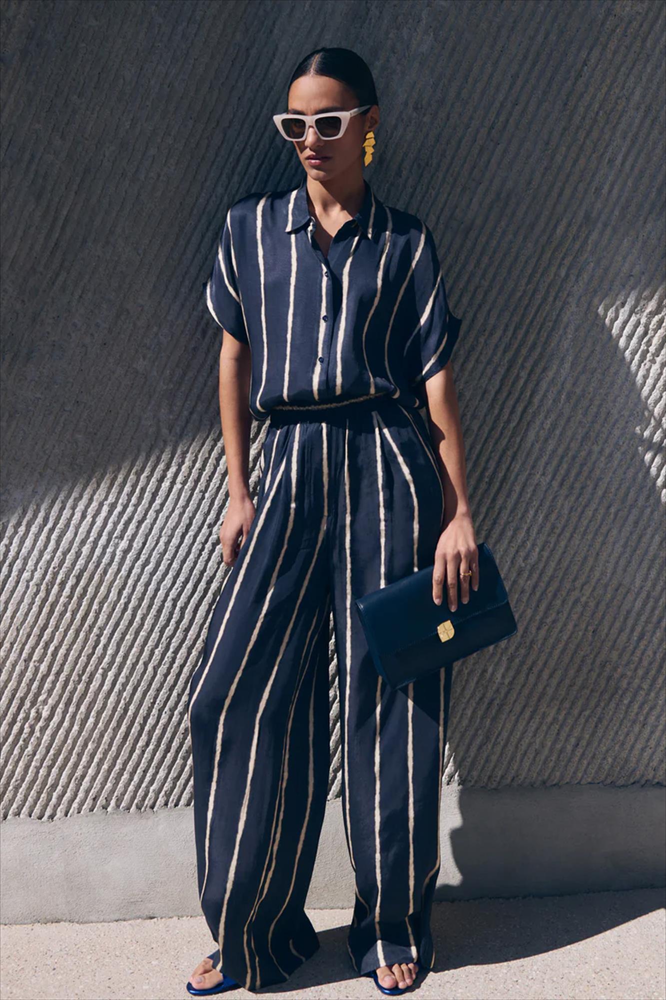 BY BAR - Donkerblauwe Benji Tie Dye Stripe broek