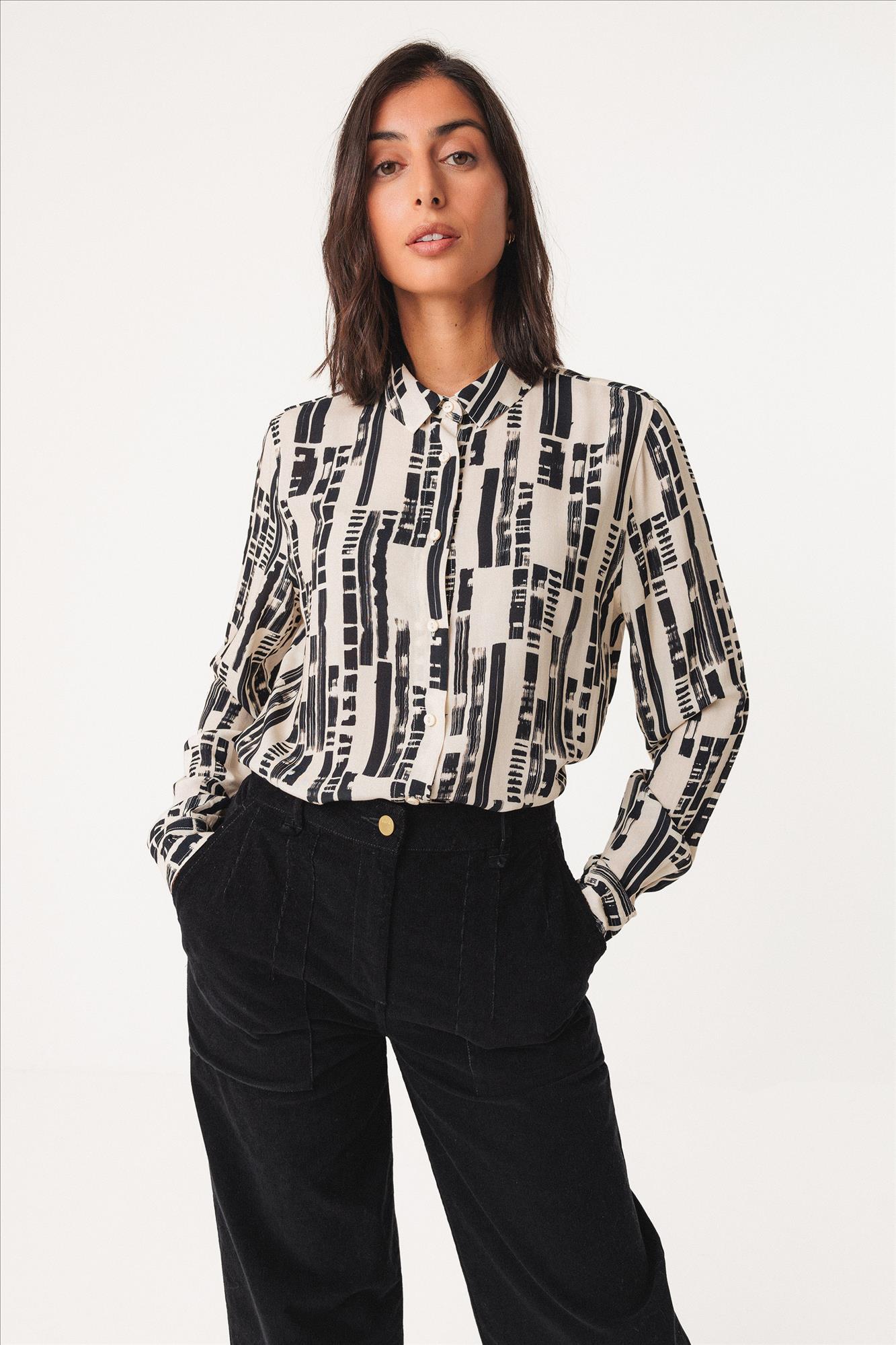 SkunkFunk - Ecru-Zwarte Asune blouse