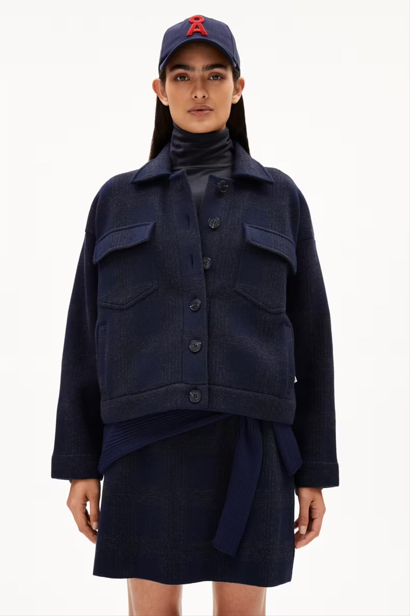 Armed Angels - Donkerblauwe Joaalison Check mantel